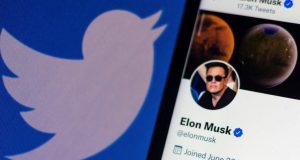 Tỷ phú Elon Musk và đề nghị mua lại Twitter